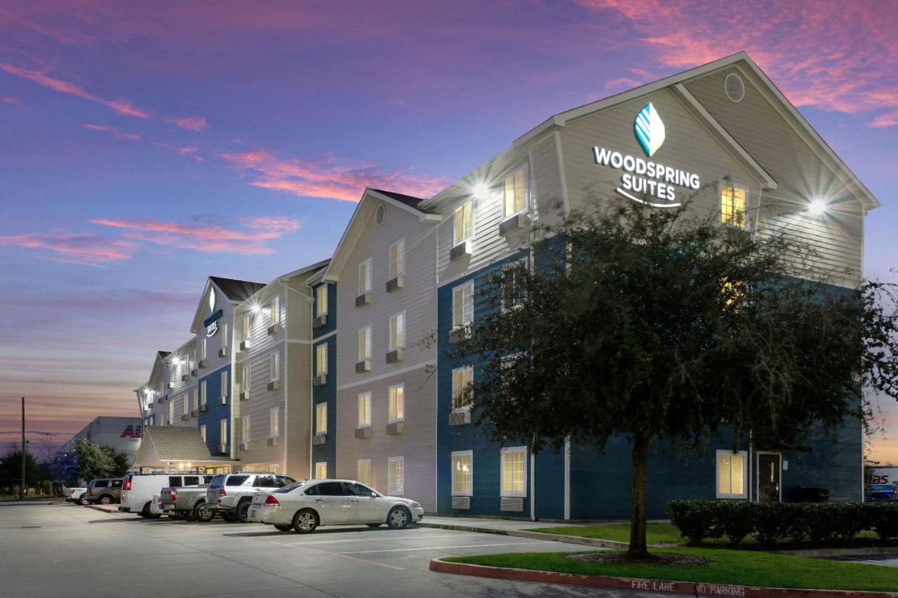 Woodspring Suites Houston I-45 Airtex Εξωτερικό φωτογραφία